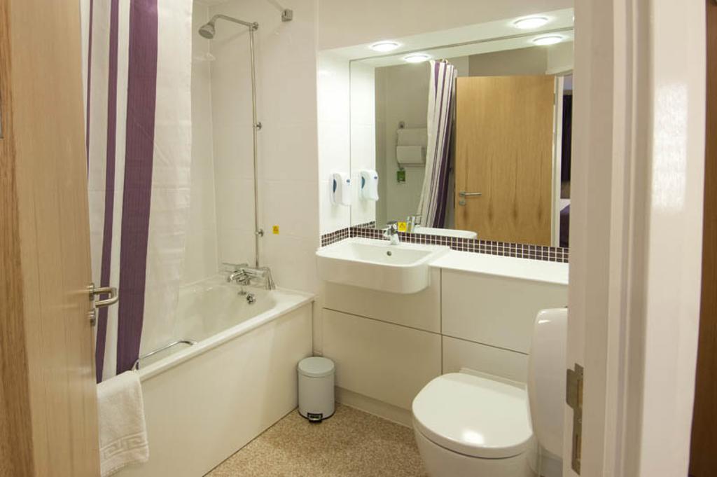 Premier Inn Ashford - Eureka Park Esterno foto