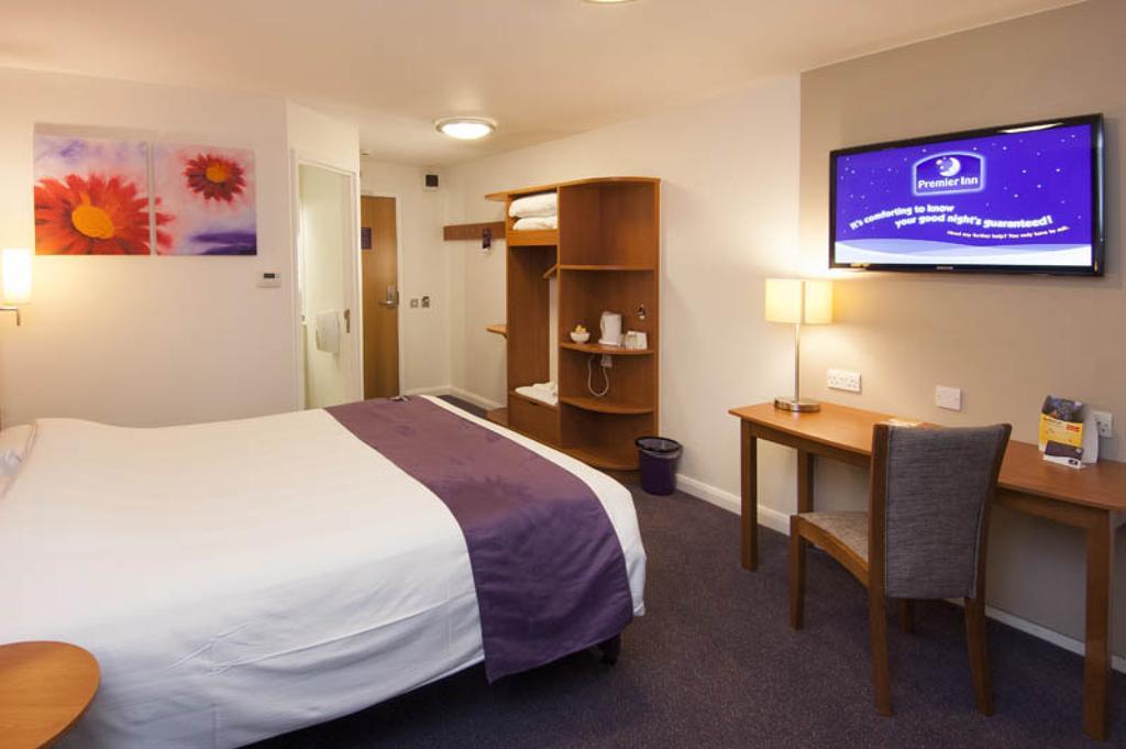 Premier Inn Ashford - Eureka Park Esterno foto